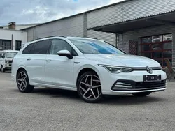 Weiß Gebraucht 2021 VW Golf VIII Style Kombi | 19.949 € (Fairer Preis)