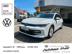 Oryxweiß perlmutteffekt Gebraucht 2024 VW Golf VIII Goal Kombi | 26.890 €