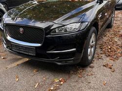 Schwarz Gebraucht 2017 Jaguar F-Pace Prestige SUV | 18.380 € (Etwas zu teuer)