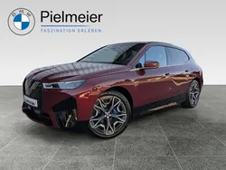 Rot Gebraucht 2022 BMW iX Sport Line SUV | 54.940 € (Superpreis)