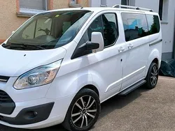 Weiß Gebraucht 2015 Ford Tourneo Custom Titanium Van / Kleinbus | 15.500 € (Fairer Preis)