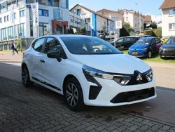 Uni weiß Neu 2024 Mitsubishi Colt Basis Limousine | 15.900 € (Fairer Preis)