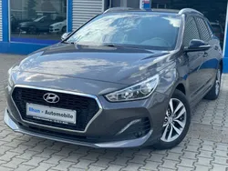 Braun Gebraucht 2018 Hyundai i30 Passion Kombi | 12.850 € (Fairer Preis)