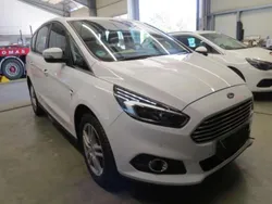 Weiß Gebraucht 2019 Ford S-MAX Titanium Van / Kleinbus | 14.590 € (Guter Preis)