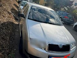 Silber Gebraucht 2004 Skoda Fabia Kleinwagen | 1.100 € (Guter Preis)