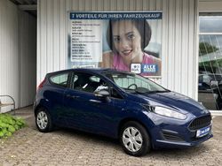 Blau Gebraucht 2016 Ford Fiesta Ambiente Kleinwagen | 9.440 € (Teuer)