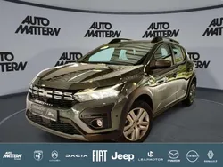 Safarigraugrün Gebraucht 2023 Dacia Sandero Expression Kleinwagen | 15.990 € (Fairer Preis)