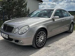 Grau Gebraucht 2004 Mercedes E200 Classic Limousine | 7.950 € (Etwas zu teuer)