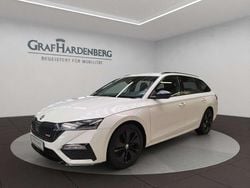 Candyweiss Gebraucht 2022 Skoda Octavia RS Kombi | 27.460 € (Guter Preis)