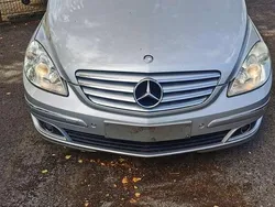 Gebraucht 2005 Mercedes 200 Limousine | 3.000 € (Guter Preis)