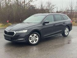 Schwarz Gebraucht 2021 Skoda Octavia Ambition Kombi | 11.800 € (Etwas zu teuer)