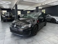 Schwarz Gebraucht 2015 VW Golf VII GTD Kombi | 8.390 € (Fairer Preis)