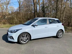Blau Gebraucht 2019 Hyundai i20 Kleinwagen | 13.500 € (Etwas zu teuer)