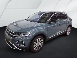Petroleum blue schwarz Gebraucht 2024 VW T-Roc Style SUV | 27.330 € (Guter Preis)