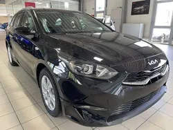 Dunkel schwarz metallic Neu 2024 Kia Ceed Sportswagon Vision Kombi | 20.990 € (Guter Preis)