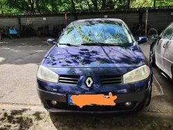 Blau Gebraucht 2004 Renault Mégane II Limousine | 900 € (Guter Preis)