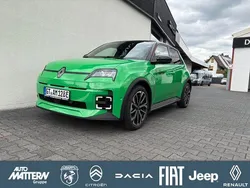 Pop green dach schwarz Gebraucht 2024 Renault R5 Komfort Kleinwagen | 32.290 €