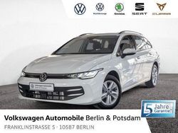 Pure white Gebraucht 2024 VW Golf VIII Life Kombi | 25.633 € (Fairer Preis)