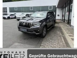 Grau Gebraucht 2022 Toyota Land Cruiser TEC-Edition SUV | 62.660 € (Etwas zu teuer)