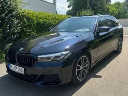Schwarz Gebraucht 2021 BMW 520 M Sport Kombi | 29.999 € (Fairer Preis)