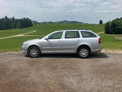 Silber Gebraucht 2011 Skoda Octavia Kombi | 4.800 € (Fairer Preis)