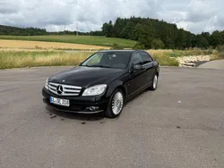 Schwarz Gebraucht 2010 Mercedes C200 Avantgarde Limousine | 6.990 € (Fairer Preis)