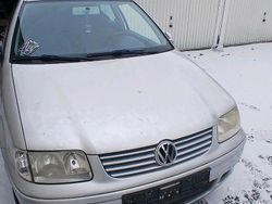 Silber Gebraucht 2000 VW Polo Kleinwagen | 430 € (Guter Preis)