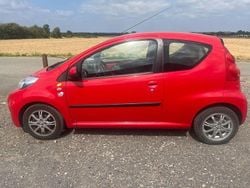 Rot Gebraucht 2011 Peugeot 107 Filou Kleinwagen | 4.000 € (Guter Preis)