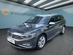 Grau Gebraucht 2020 VW Passat Kombi | 27.799 € (Teuer)