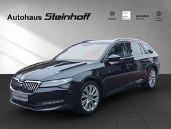 Weiß Gebraucht 2020 Skoda Superb Kombi | 25.790 € (Guter Preis)