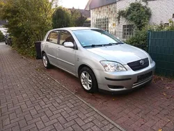 Grau Gebraucht 2003 Toyota Corolla Kleinwagen | 1.950 € (Fairer Preis)