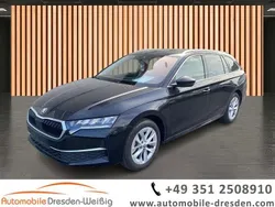Schwarz Gebraucht 2024 Skoda Octavia Selection Kombi | 30.980 € (Superpreis)