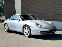 Hellsilbermetallic Gebraucht 2001 Porsche 911 Carrera 4 Coupé | 32.980 €