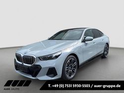 Grau Neu 2025 BMW 550e Sport Line Limousine | 72.990 € (Superpreis)