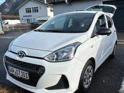 Weiß Gebraucht 2019 Hyundai i10 Trend Kleinwagen | 8.150 € (Guter Preis)