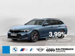 Blau Gebraucht 2024 BMW 330e M Sport Kombi | 56.890 €