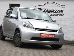 Silber Gebraucht 2006 Daihatsu Sirion Kleinwagen | 2.900 € (Fairer Preis)