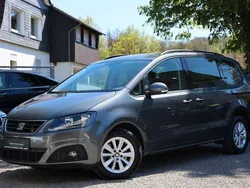 Grau Gebraucht 2018 Seat Alhambra Style Van / Kleinbus | 22.999 € (Fairer Preis)