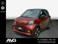 Rot Gebraucht 2024 Smart ForTwo Electric Drive Exclusive Coupé | 16.800 € (Fairer Preis)