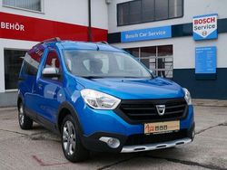 Blau Gebraucht 2016 Dacia Dokker Stepway Van | 9.990 € (Fairer Preis)