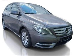 Grau Gebraucht 2012 Mercedes B180 Van / Kleinbus | 8.900 € (Fairer Preis)