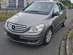 Grau Gebraucht 2006 Mercedes B180 Van / Kleinbus | 4.300 € (Etwas zu teuer)