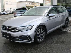 Pyritsilber metallic Gebraucht 2020 VW Passat GTE Kombi | 24.590 € (Guter Preis)