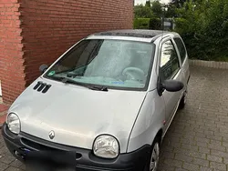 Grau Gebraucht 2002 Renault Twingo Kleinwagen | 300 € (Superpreis)
