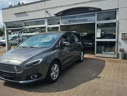 Grau Gebraucht 2019 Ford S-MAX Business Edition Van / Kleinbus | 14.990 € (Fairer Preis)