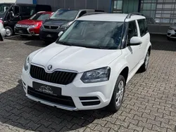 Weiß Gebraucht 2015 Skoda Yeti Active SUV | 8.000 € (Guter Preis)