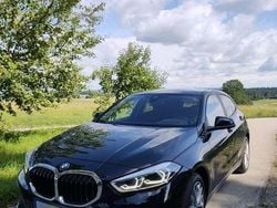 Schwarz Gebraucht 2021 BMW 118 Kleinwagen | 18.000 € (Guter Preis)