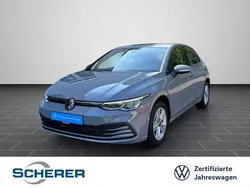 Mondsteingrau Gebraucht 2024 VW Golf VIII Life Limousine | 28.990 € (Etwas zu teuer)