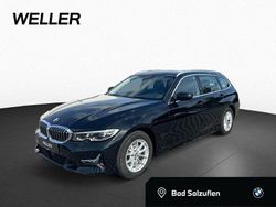Black sapphire (schwarz) Gebraucht 2021 BMW 320 Luxury Line Kombi | 24.990 € (Guter Preis)