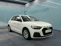 Weiß Gebraucht 2024 Audi A1 Sportback Kleinwagen | 24.290 € (Guter Preis)